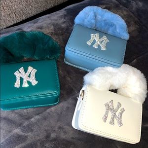 NY FLUFF BAGS